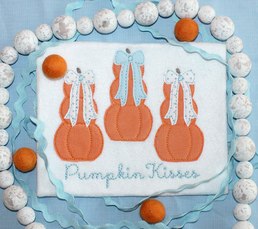 Applique Girls Pumpkin Trio with Bows Design